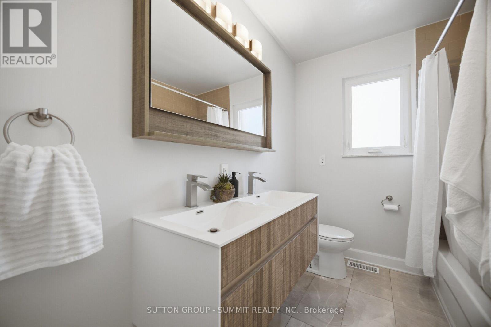 1 Lagos Road, Toronto, Ontario  M9W 4E3 - Photo 15 - W13736644