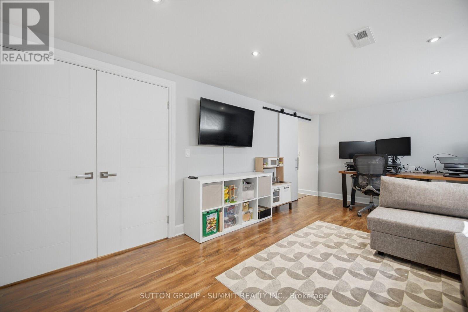 1 Lagos Road, Toronto, Ontario  M9W 4E3 - Photo 19 - W13736644
