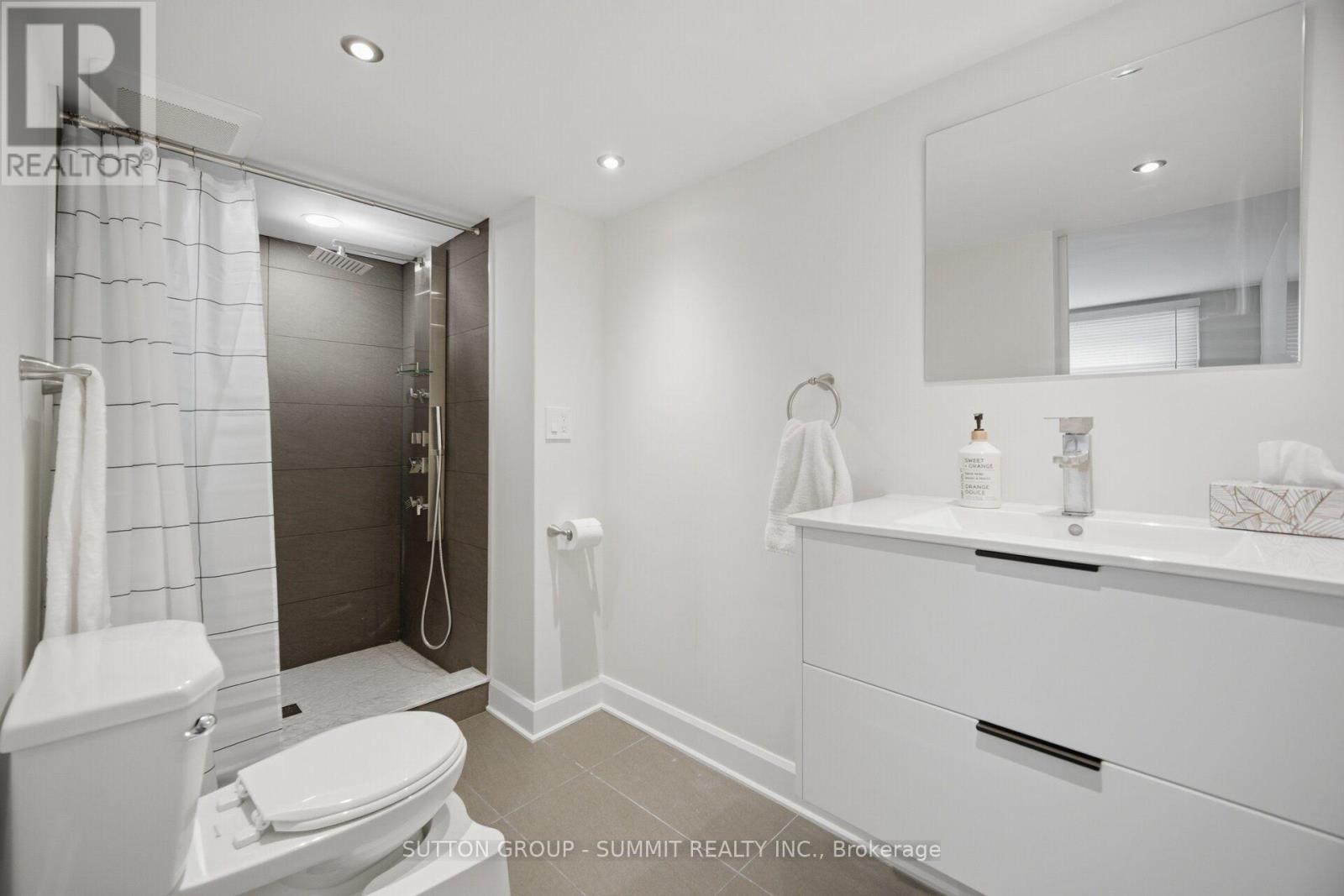 1 Lagos Road, Toronto, Ontario  M9W 4E3 - Photo 22 - W13736644