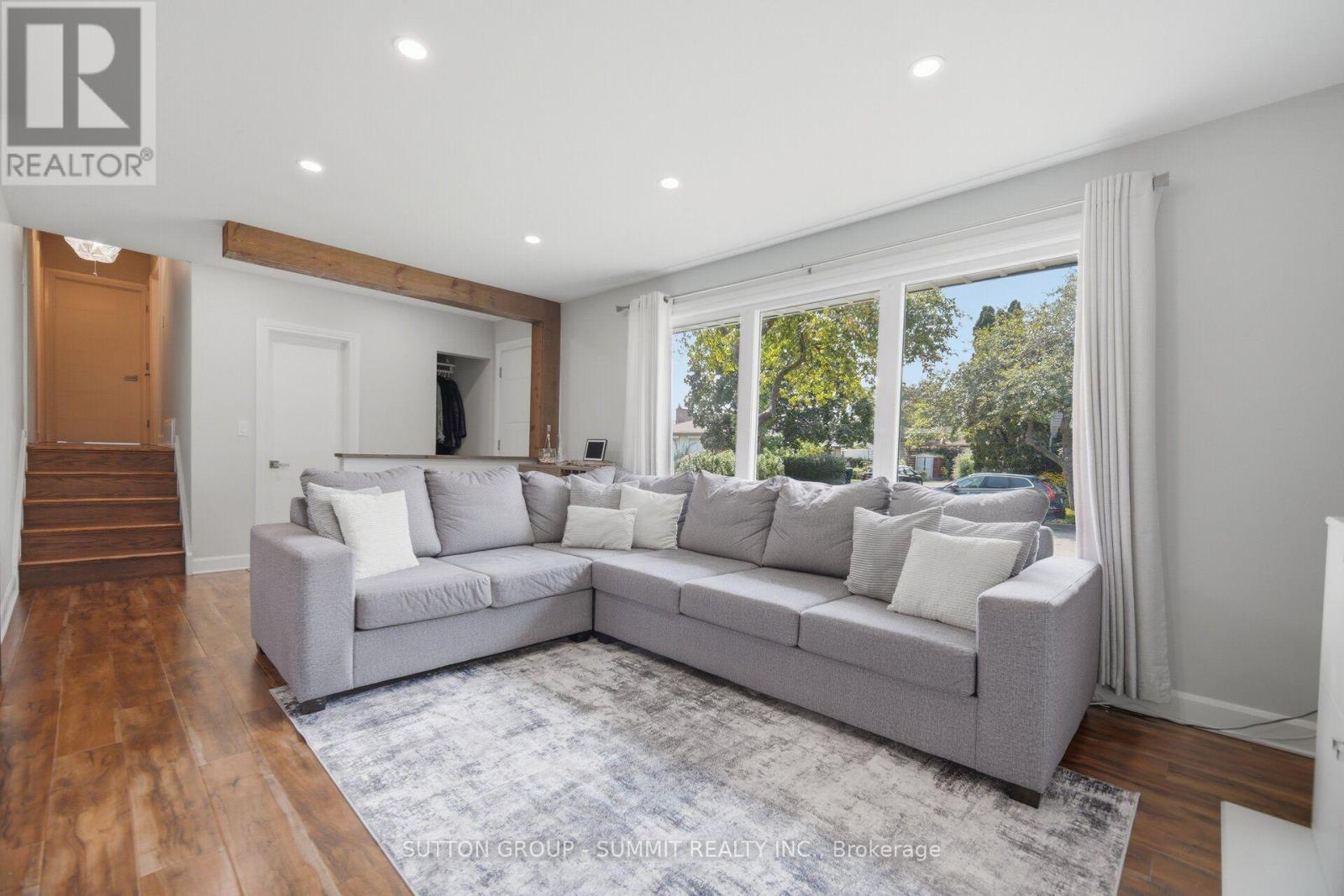 1 Lagos Road, Toronto, Ontario  M9W 4E3 - Photo 3 - W13736644