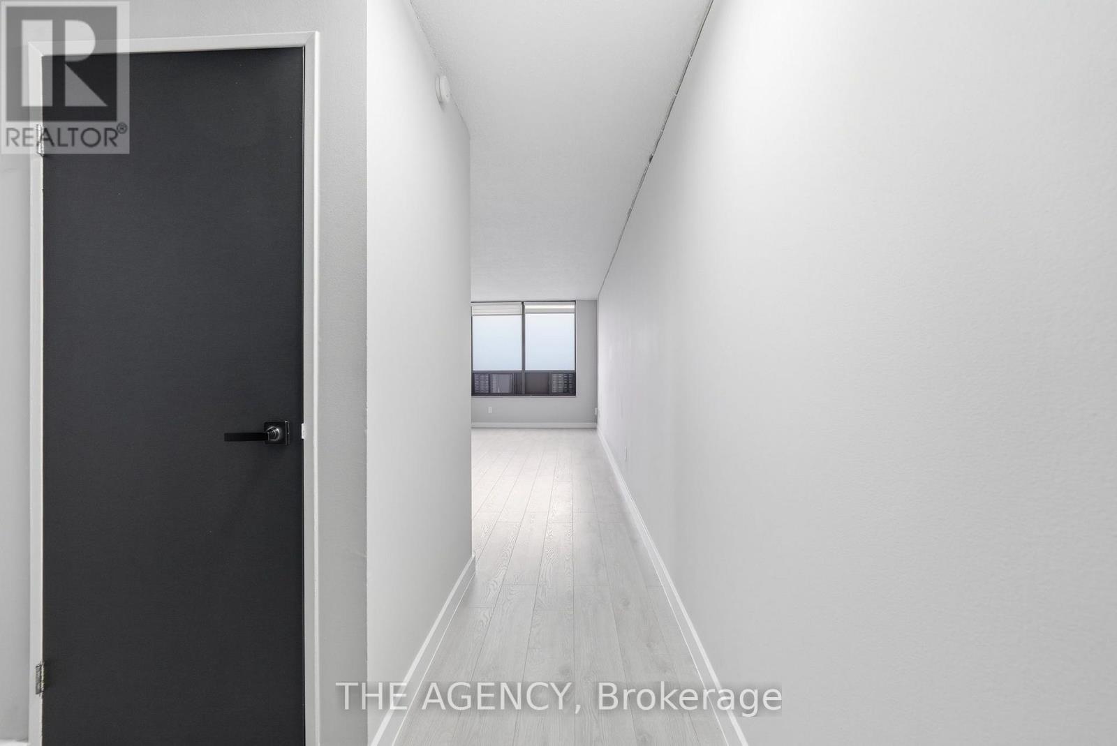 2808b - 2360 Dundas Street W, Toronto, Ontario  M6P 4B2 - Photo 3 - W13736646
