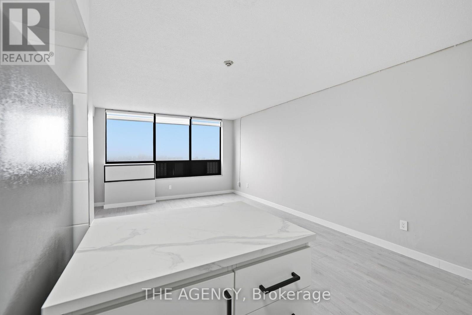 2808b - 2360 Dundas Street W, Toronto, Ontario  M6P 4B2 - Photo 6 - W13736646