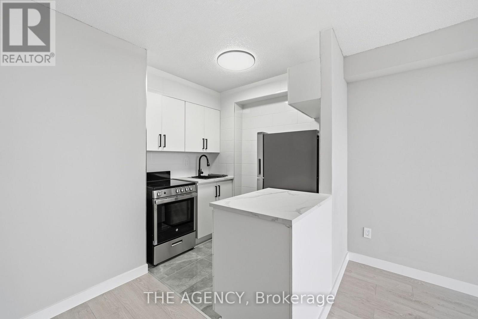 2808b - 2360 Dundas Street W, Toronto, Ontario  M6P 4B2 - Photo 7 - W13736646