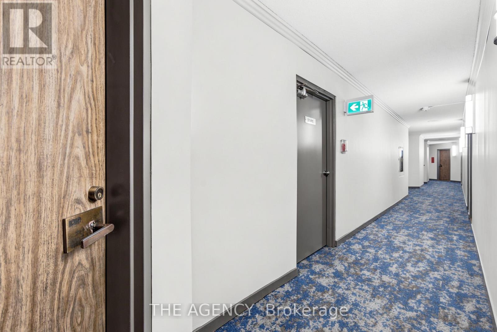 1019b - 2360 Dundas Street W, Toronto, Ontario  M6P 4B2 - Photo 3 - W13736656