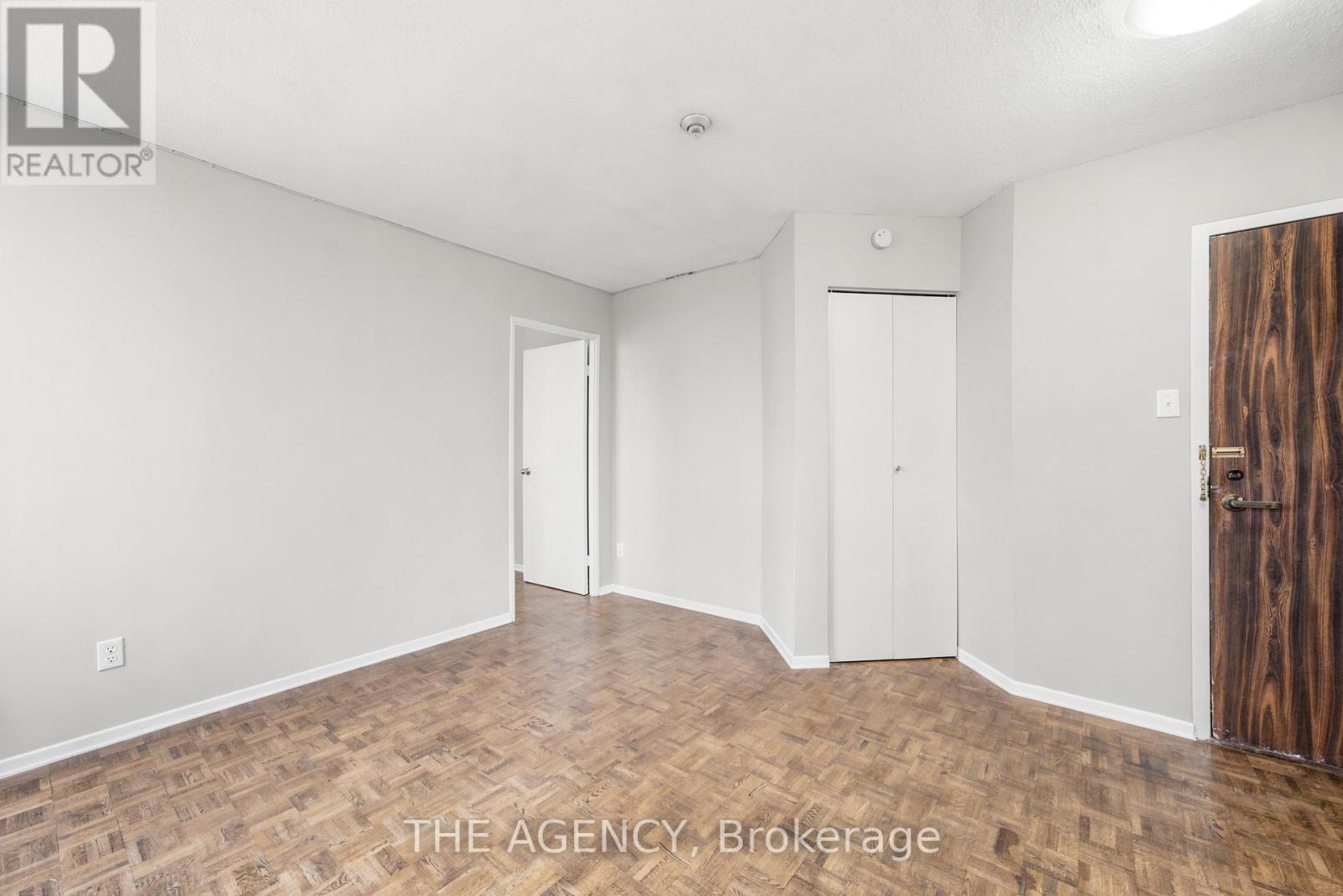1019b - 2360 Dundas Street W, Toronto, Ontario  M6P 4B2 - Photo 8 - W13736656