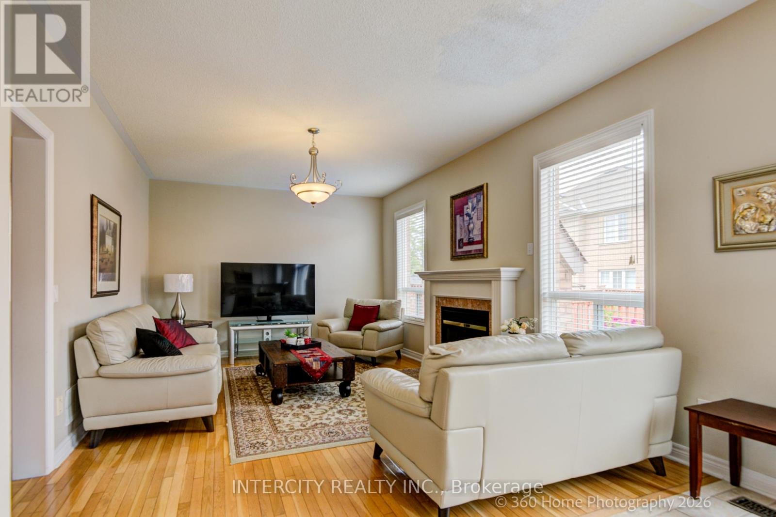 27 Modesto Crescent, Brampton, Ontario  L6P 1K2 - Photo 7 - W13736794