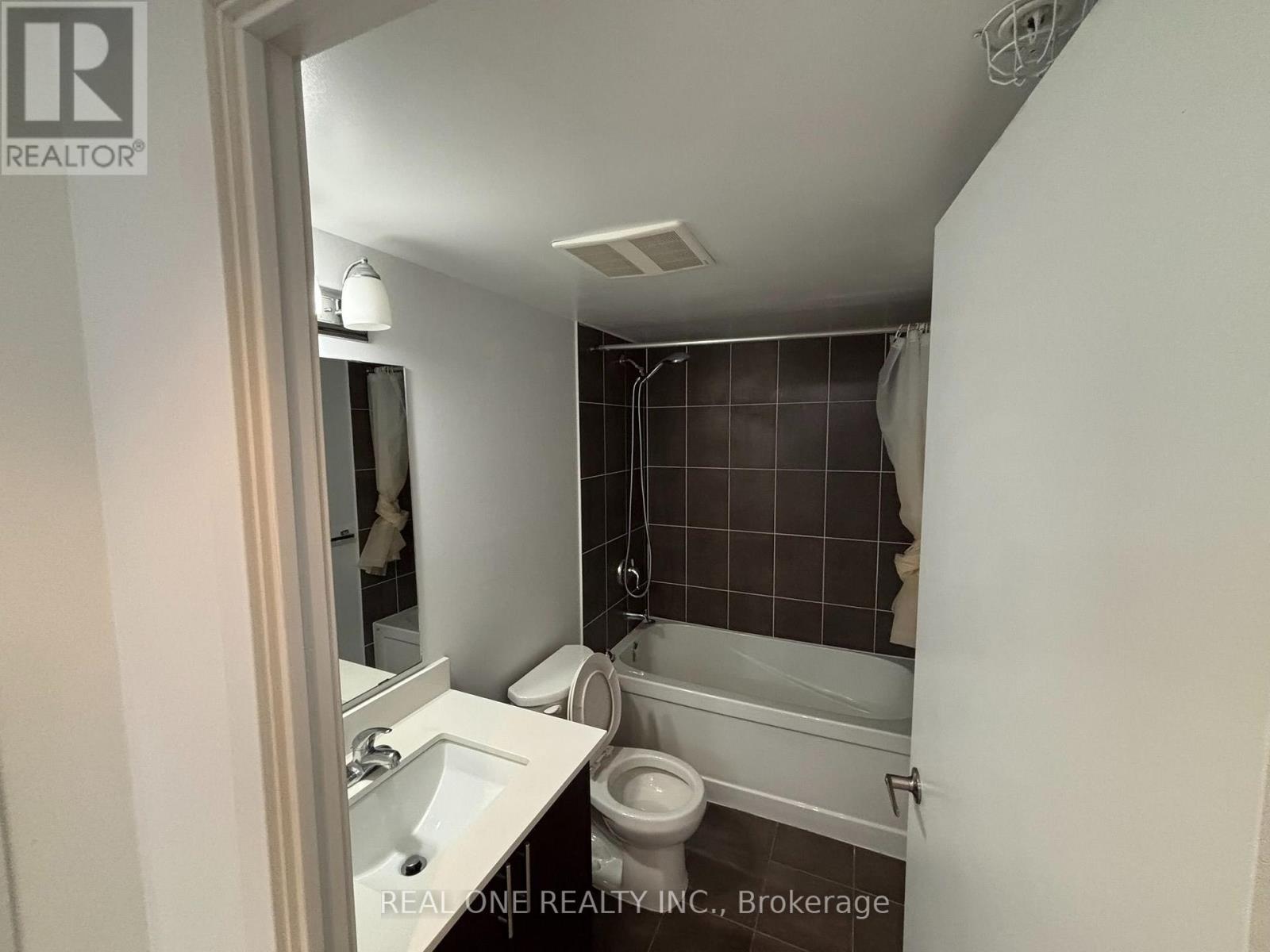 1207 - 1420 Dupont Street, Toronto, Ontario  M6H 0C2 - Photo 6 - W13736810