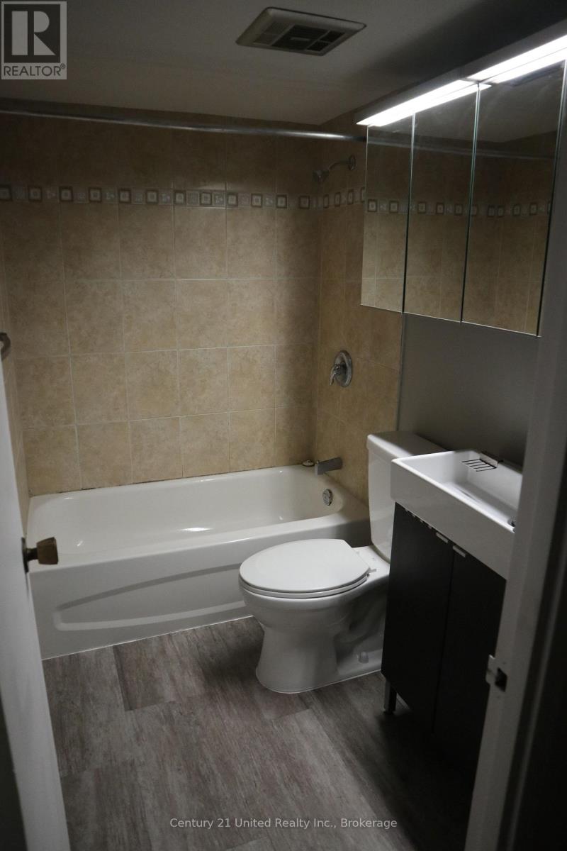 1011 - 101 Prudential Drive, Toronto, Ontario  M1P 4S5 - Photo 7 - E13568620