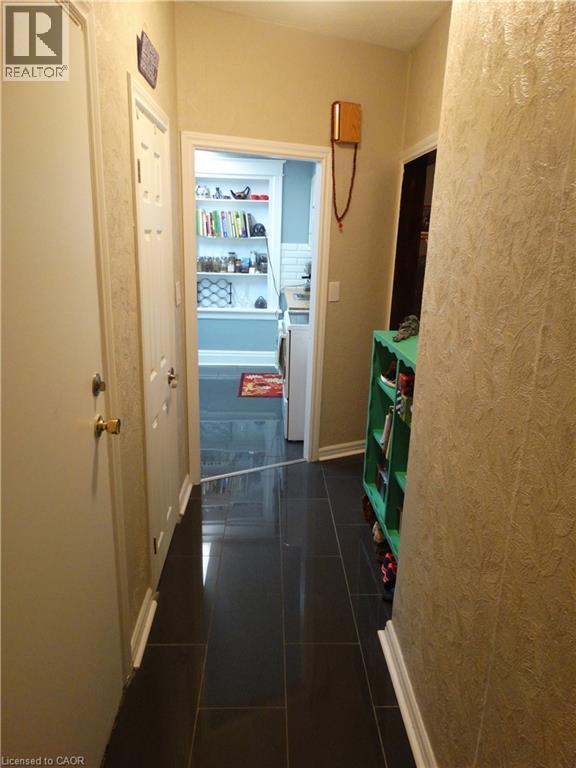 73 Barnesdale Boulevard Unit# 1, Hamilton, Ontario  L8M 2V5 - Photo 5 - 40859728