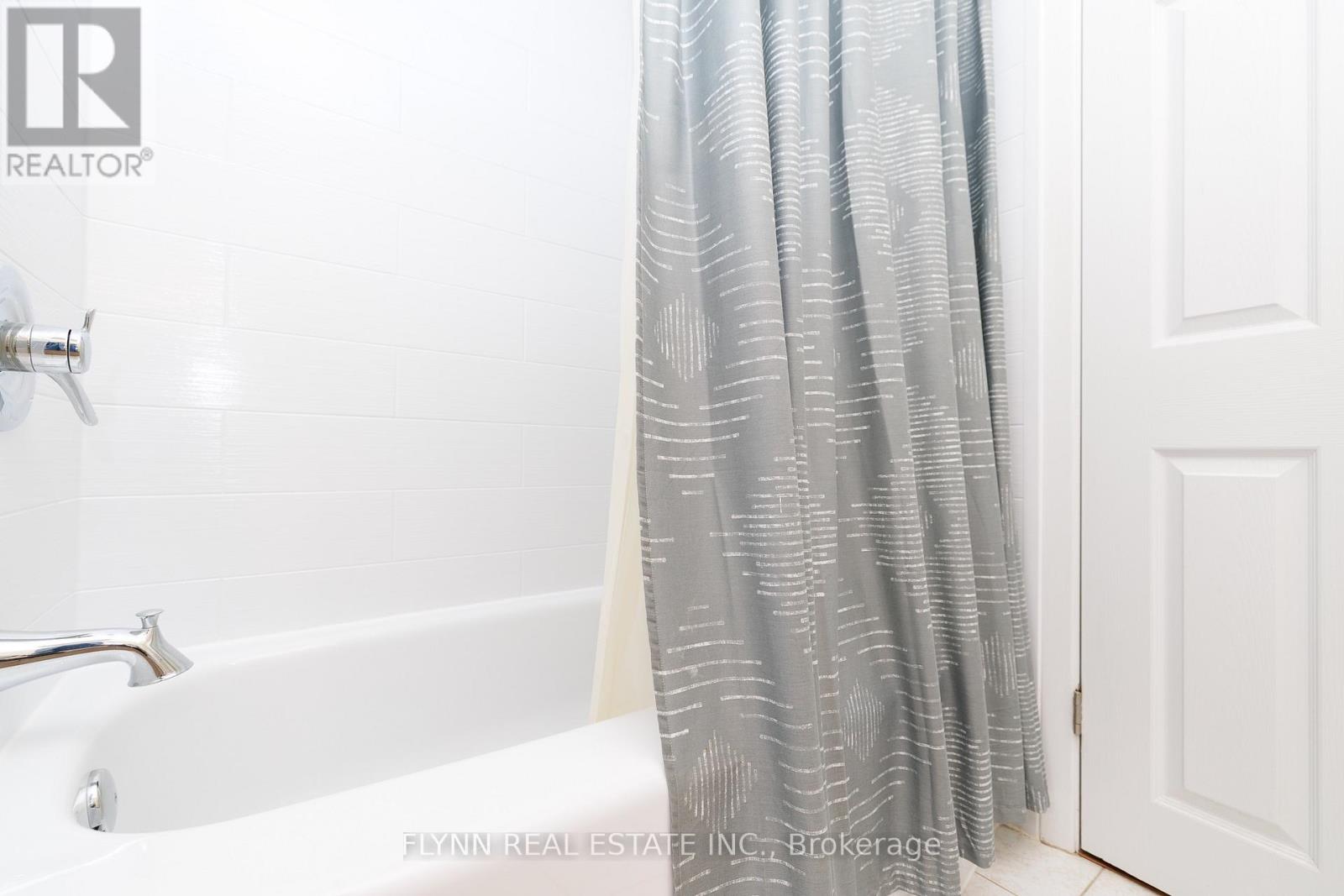 7260 Mccoll Drive, Niagara Falls, Ontario  L2J 1G8 - Photo 30 - X13736708