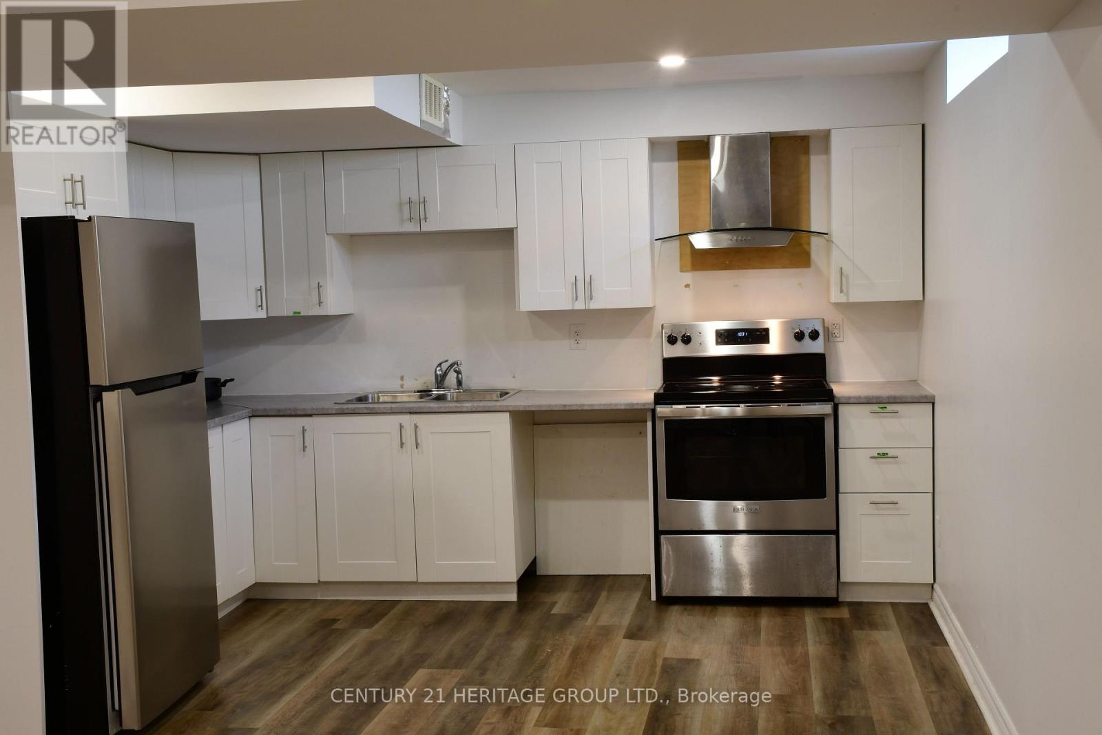 Lower - 116 Marbella Road, Vaughan, Ontario  L4H 1L4 - Photo 8 - N13732696