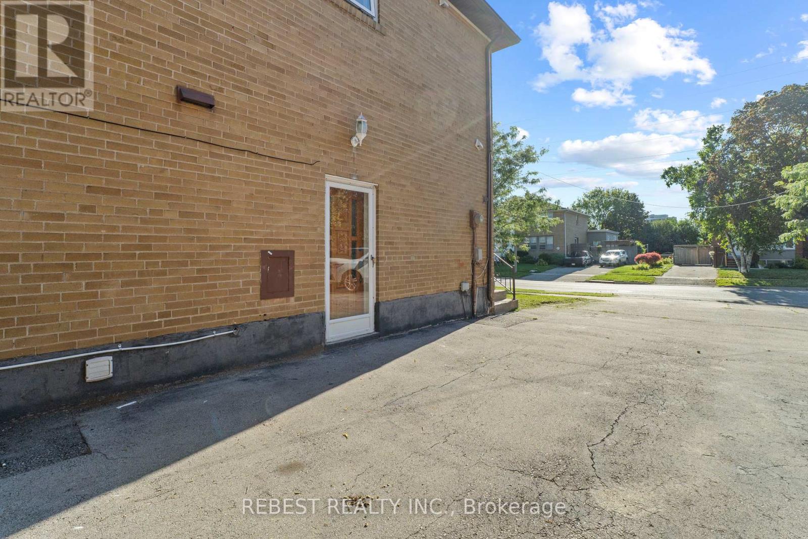 2181 Wiseman Court, Mississauga, Ontario  L5J 1P3 - Photo 24 - W13735444