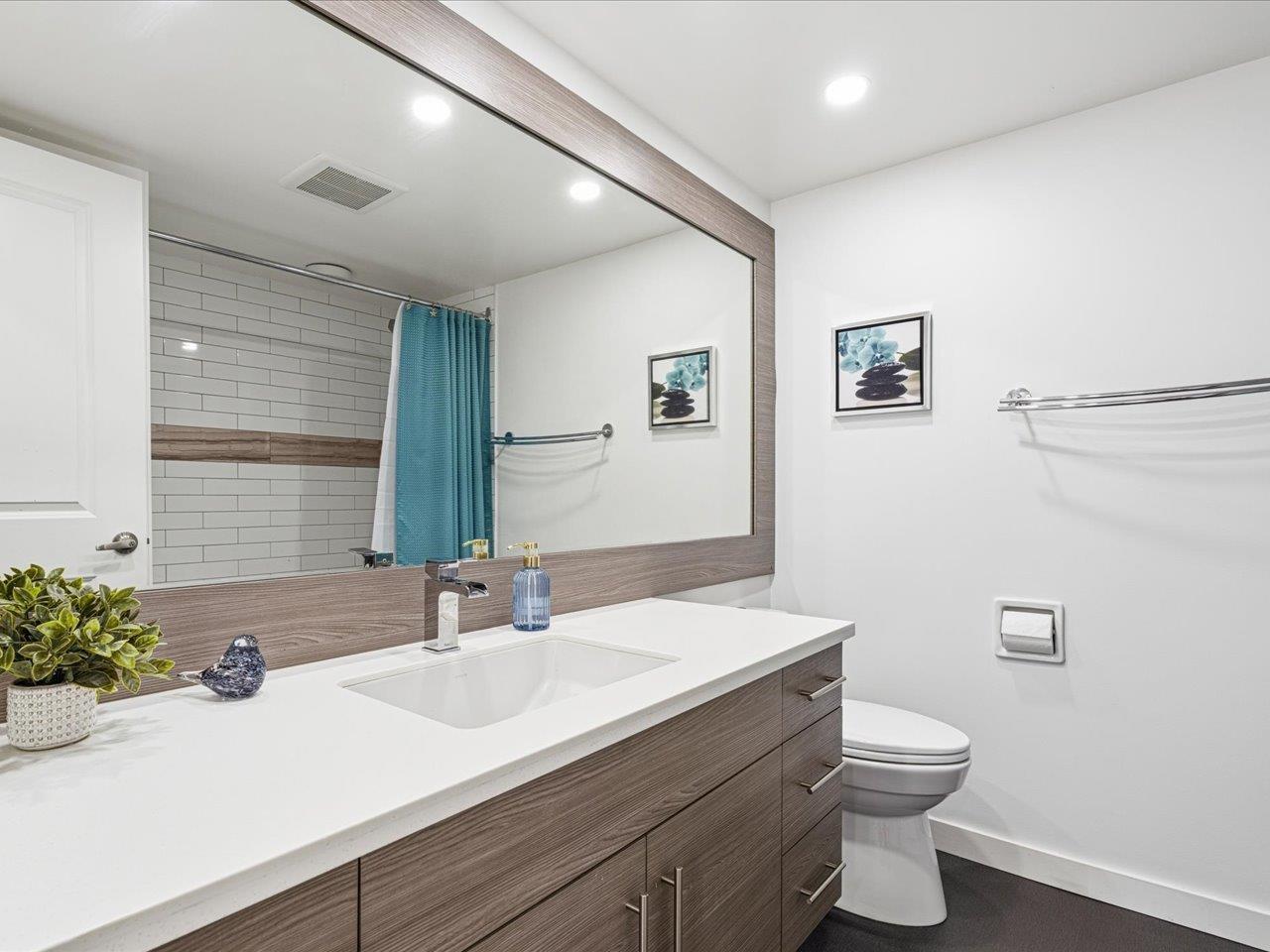 201 1379 Merklin Street, White Rock, British Columbia  V4B 4C2 - Photo 17 - R3160493
