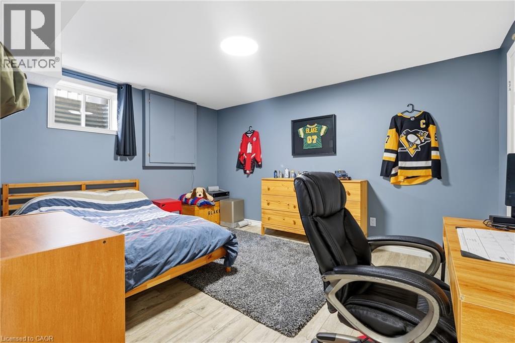 51 Autumn Ridge Trail, Kitchener, Ontario  N2P 2J6 - Photo 34 - 40859824