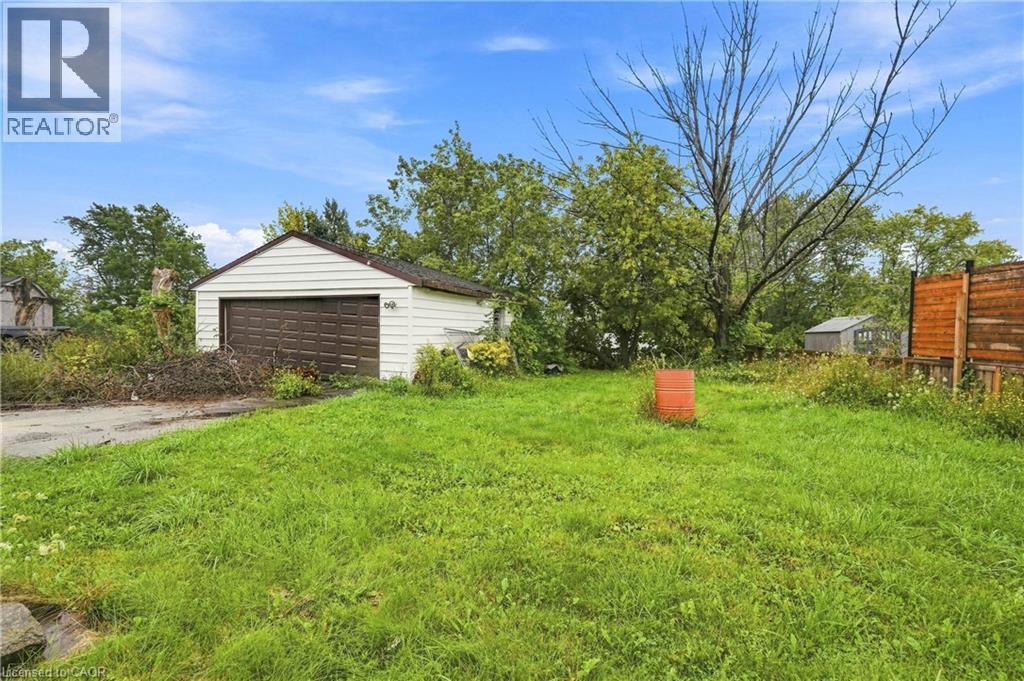 663 Ridge Road W, Grimsby, Ontario  L3M 4E7 - Photo 11 - 40860035