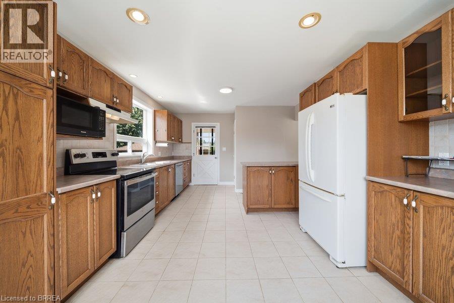 310 Caledon Avenue, Hamilton, Ontario  L9C 3E2 - Photo 12 - 40859902
