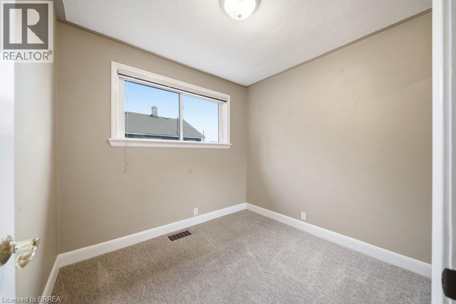 310 Caledon Avenue, Hamilton, Ontario  L9C 3E2 - Photo 17 - 40859902