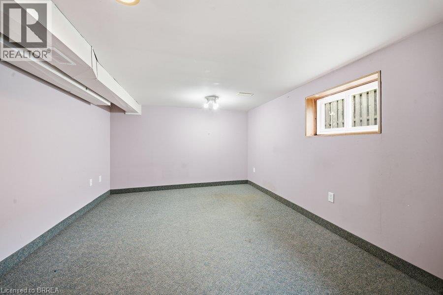 310 Caledon Avenue, Hamilton, Ontario  L9C 3E2 - Photo 22 - 40859902