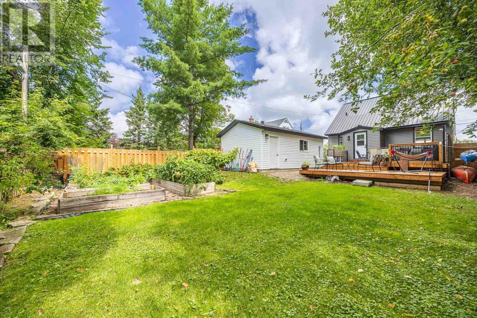 83 Weldon Ave, Sault Ste Marie, Ontario  P6B 3C5 - Photo 33 - SM262395