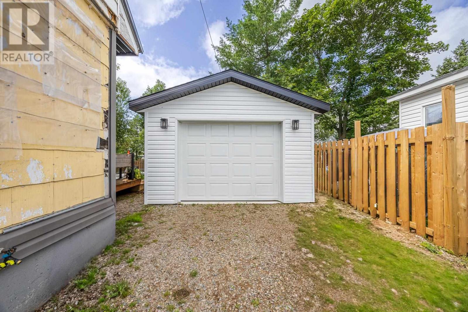 83 Weldon Ave, Sault Ste Marie, Ontario  P6B 3C5 - Photo 34 - SM262395