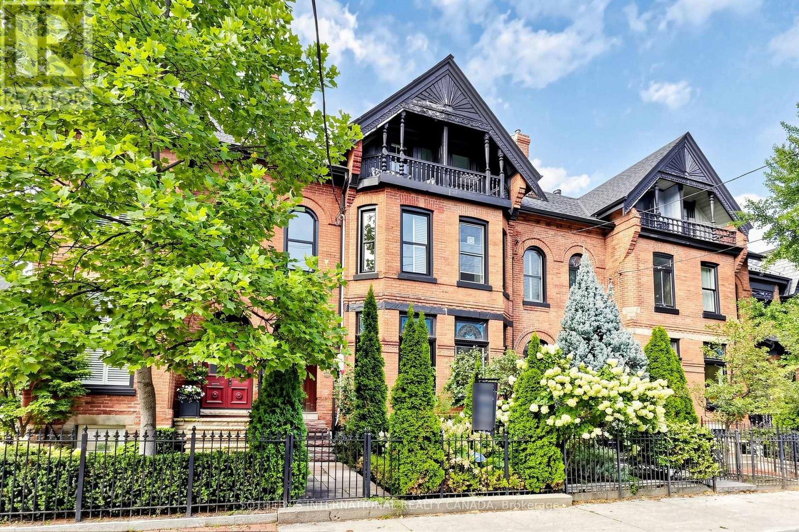 328 Wellesley Street E, Toronto, Ontario  M4X 1H3 - Photo 2 - C13735424