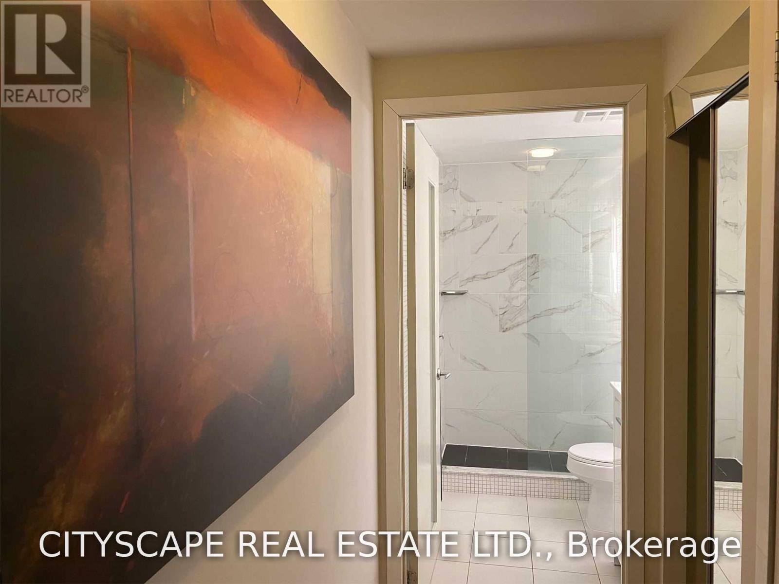 1702 - 8 Colborne Street, Toronto, Ontario  M5E 1E1 - Photo 7 - C13736704