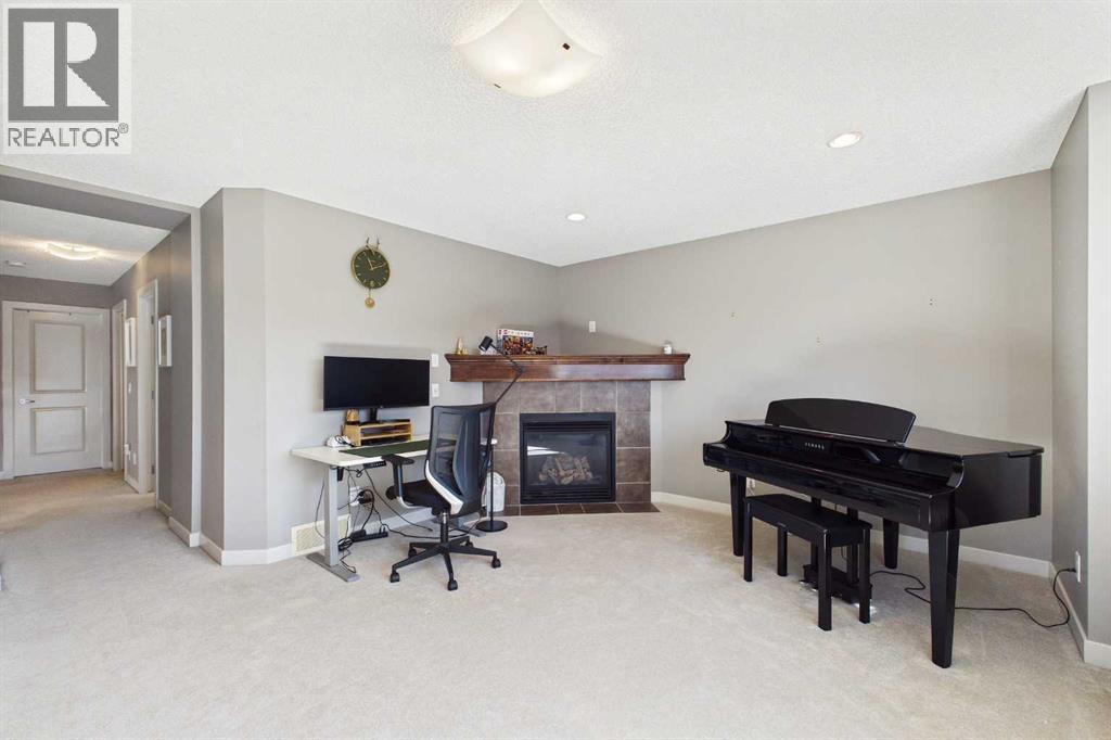 163 Panamount Circle NW, Calgary, Alberta  T3K 0G9 - Photo 19 - A2341809