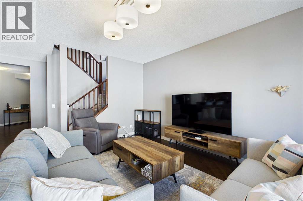 163 Panamount Circle NW, Calgary, Alberta  T3K 0G9 - Photo 3 - A2341809