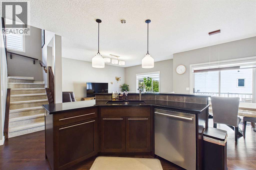 163 Panamount Circle NW, Calgary, Alberta  T3K 0G9 - Photo 7 - A2341809
