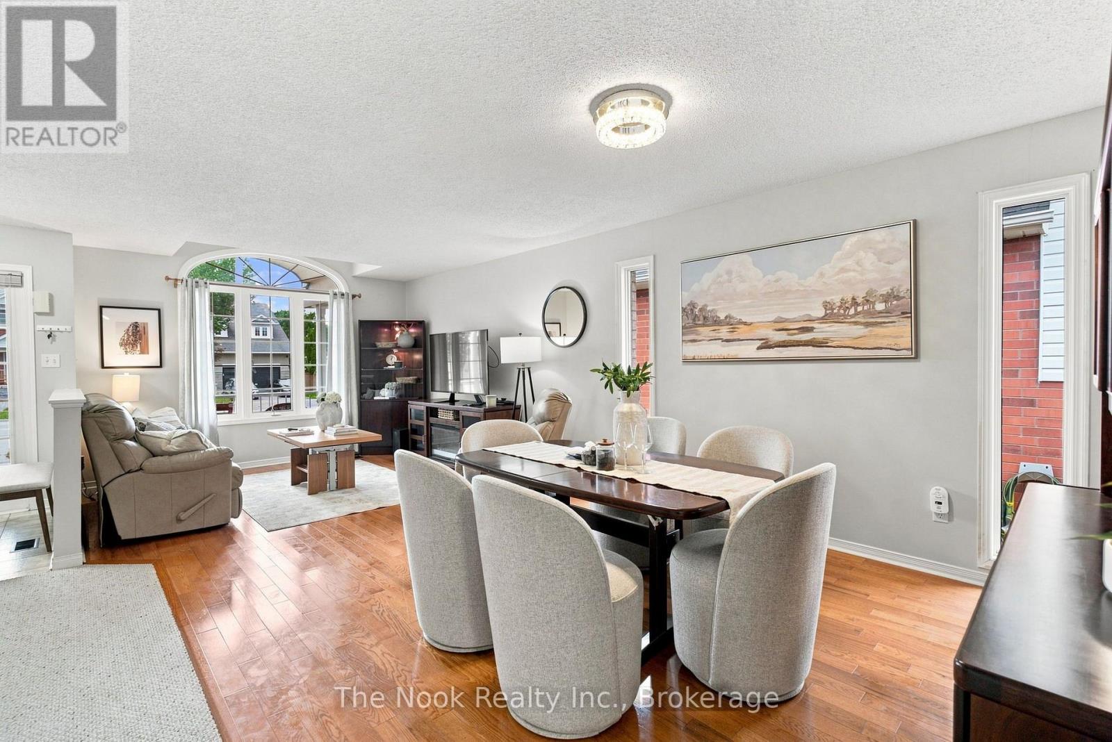 638 Longworth Avenue, Clarington, Ontario  L1C 5B8 - Photo 14 - E13737008