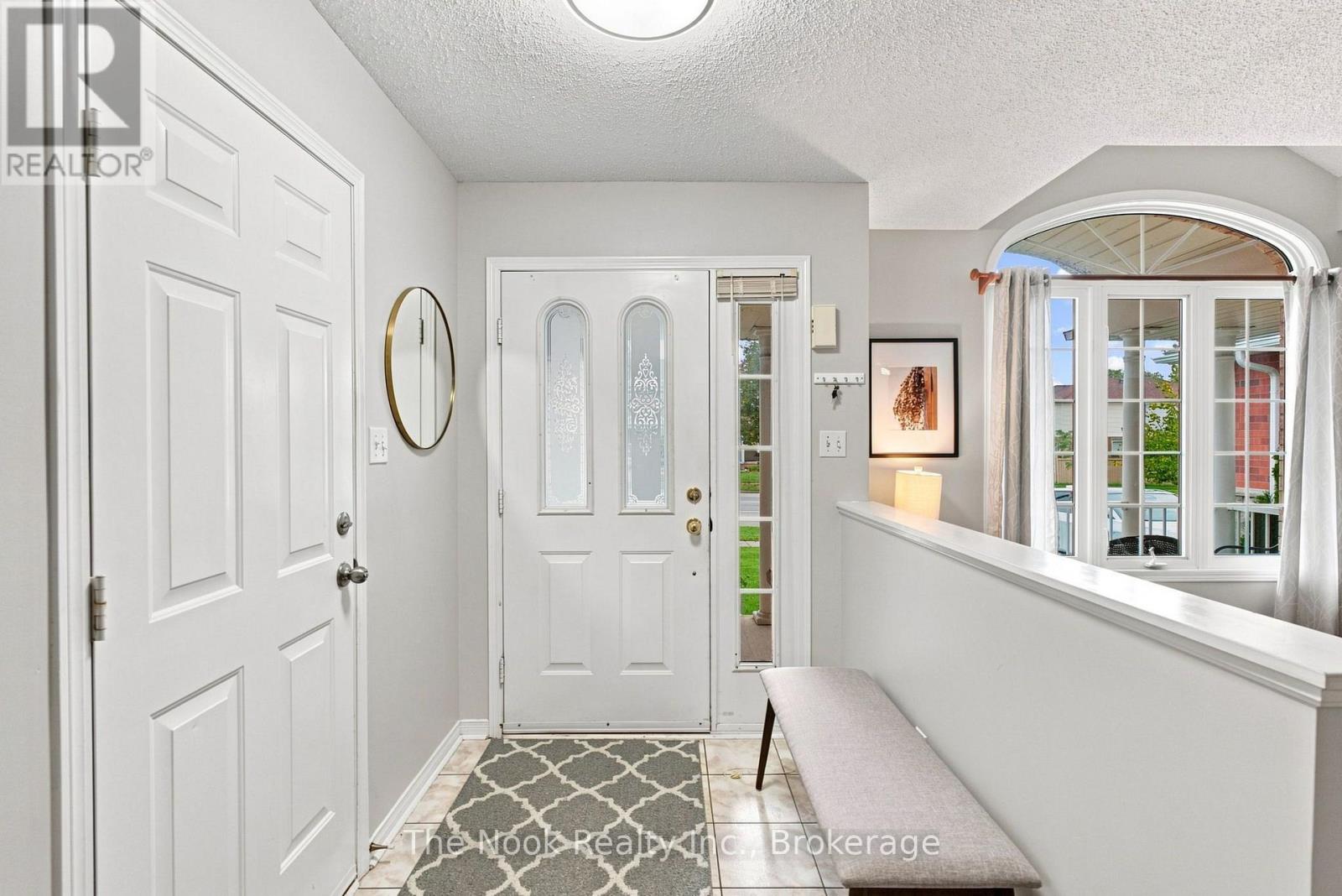 638 Longworth Avenue, Clarington, Ontario  L1C 5B8 - Photo 18 - E13737008
