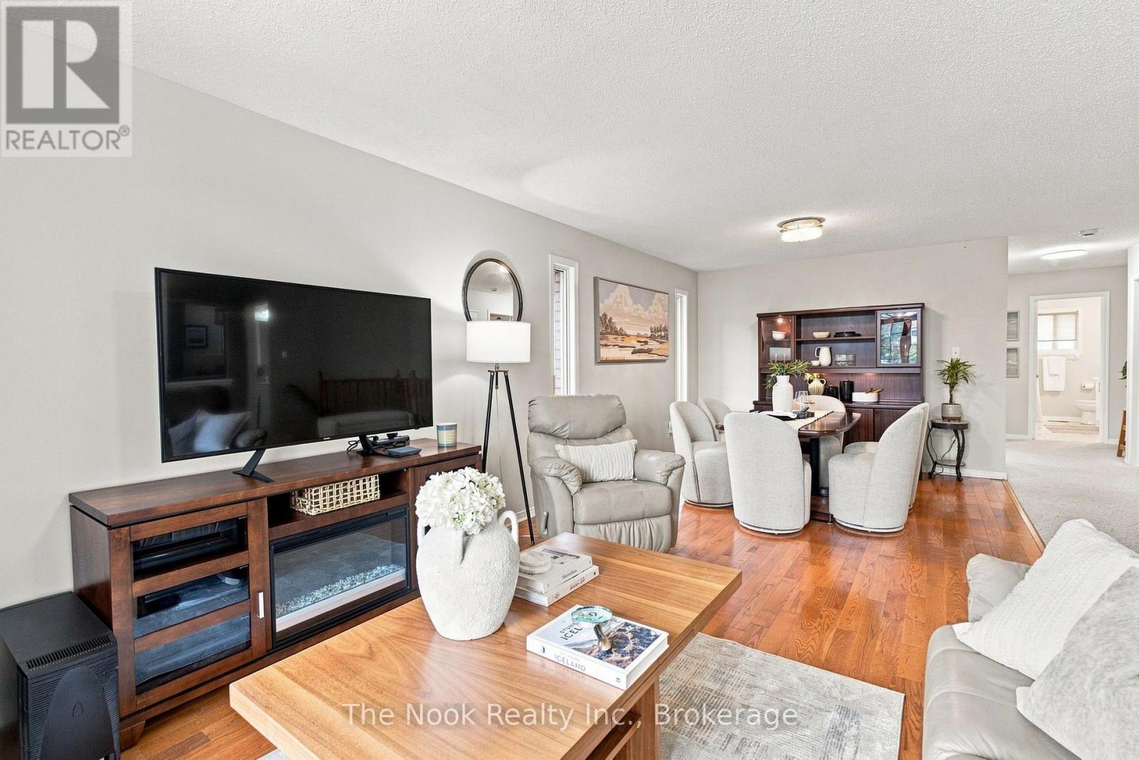 638 Longworth Avenue, Clarington, Ontario  L1C 5B8 - Photo 20 - E13737008