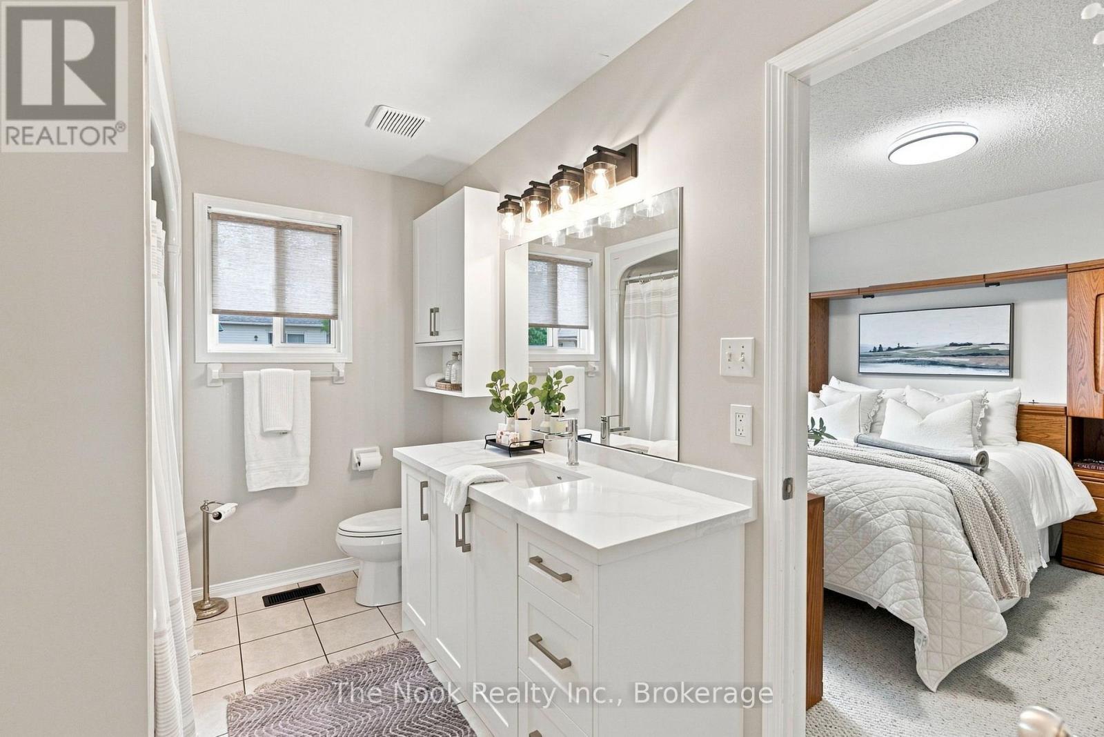 638 Longworth Avenue, Clarington, Ontario  L1C 5B8 - Photo 28 - E13737008