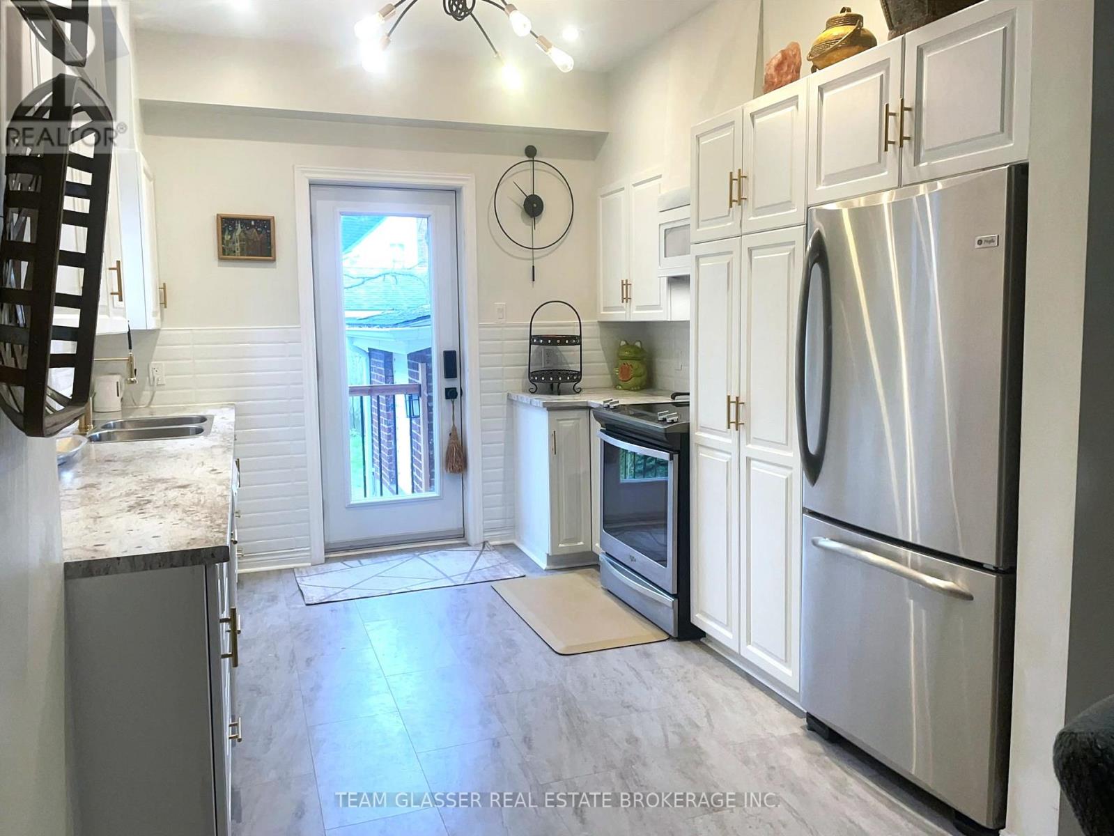 63 Euclid Avenue, London South, Ontario  N6C 3G8 - Photo 10 - X13736950