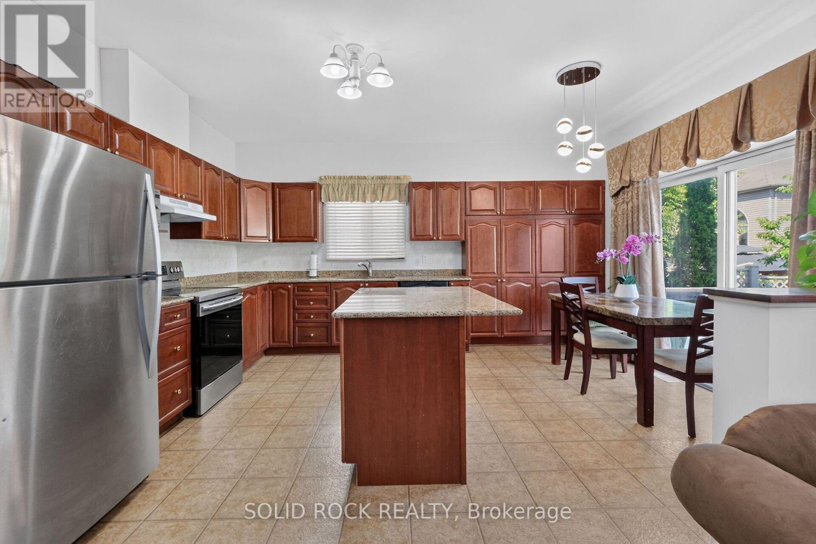 131 Finn Court, Ottawa, Ontario  K1V 2C6 - Photo 15 - X13736990