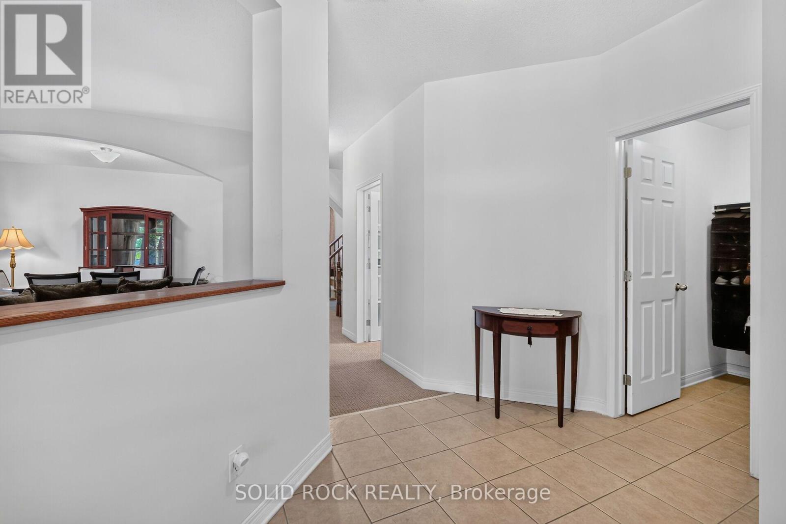 131 Finn Court, Ottawa, Ontario  K1V 2C6 - Photo 4 - X13736990