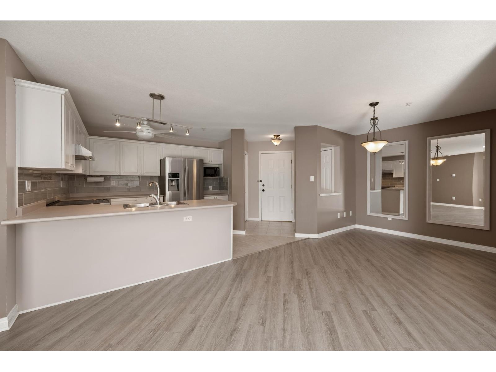 315 22150 48 Avenue, Langley, British Columbia  V3A 8R5 - Photo 5 - R3160599