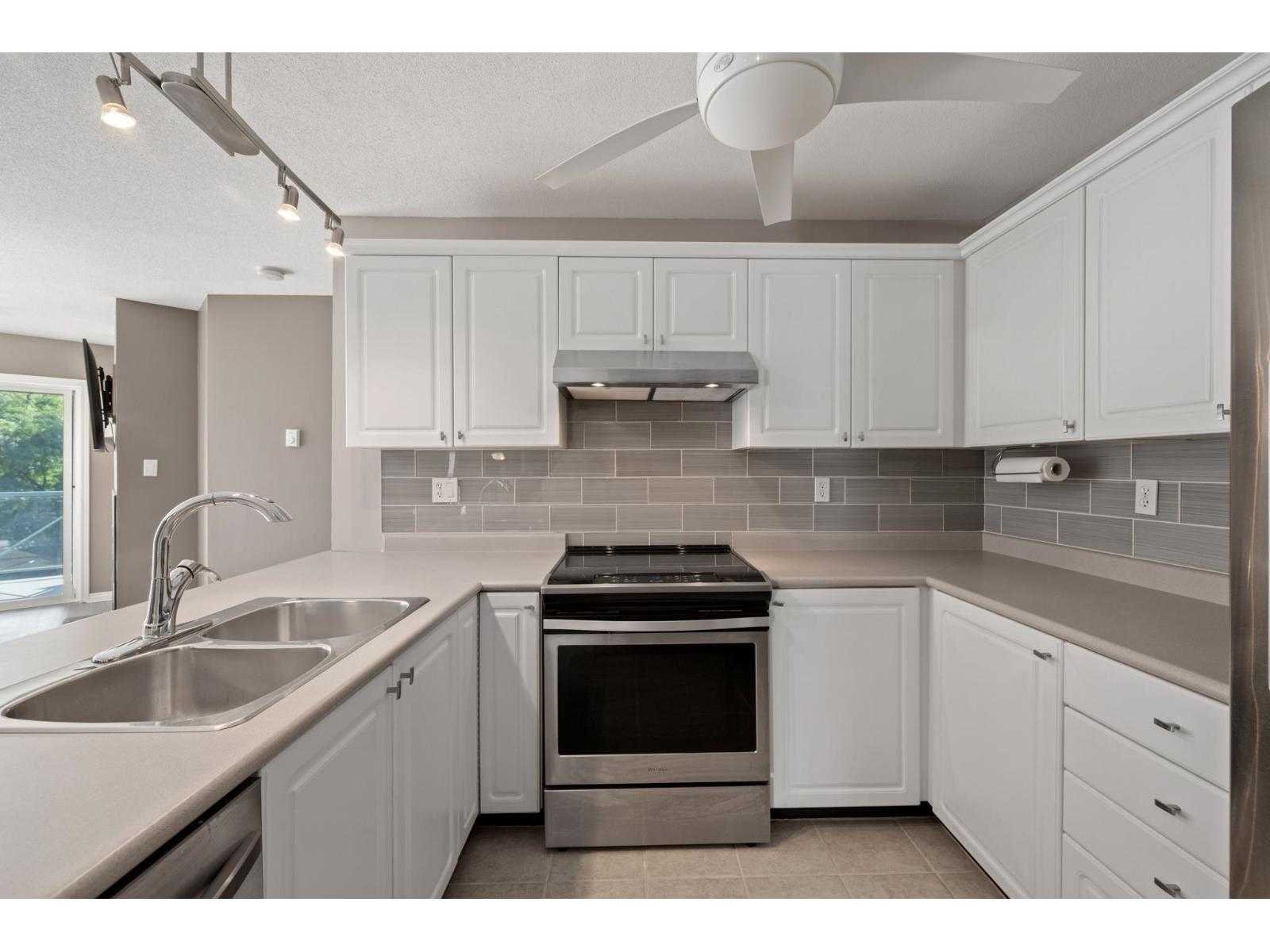 315 22150 48 Avenue, Langley, British Columbia  V3A 8R5 - Photo 9 - R3160599