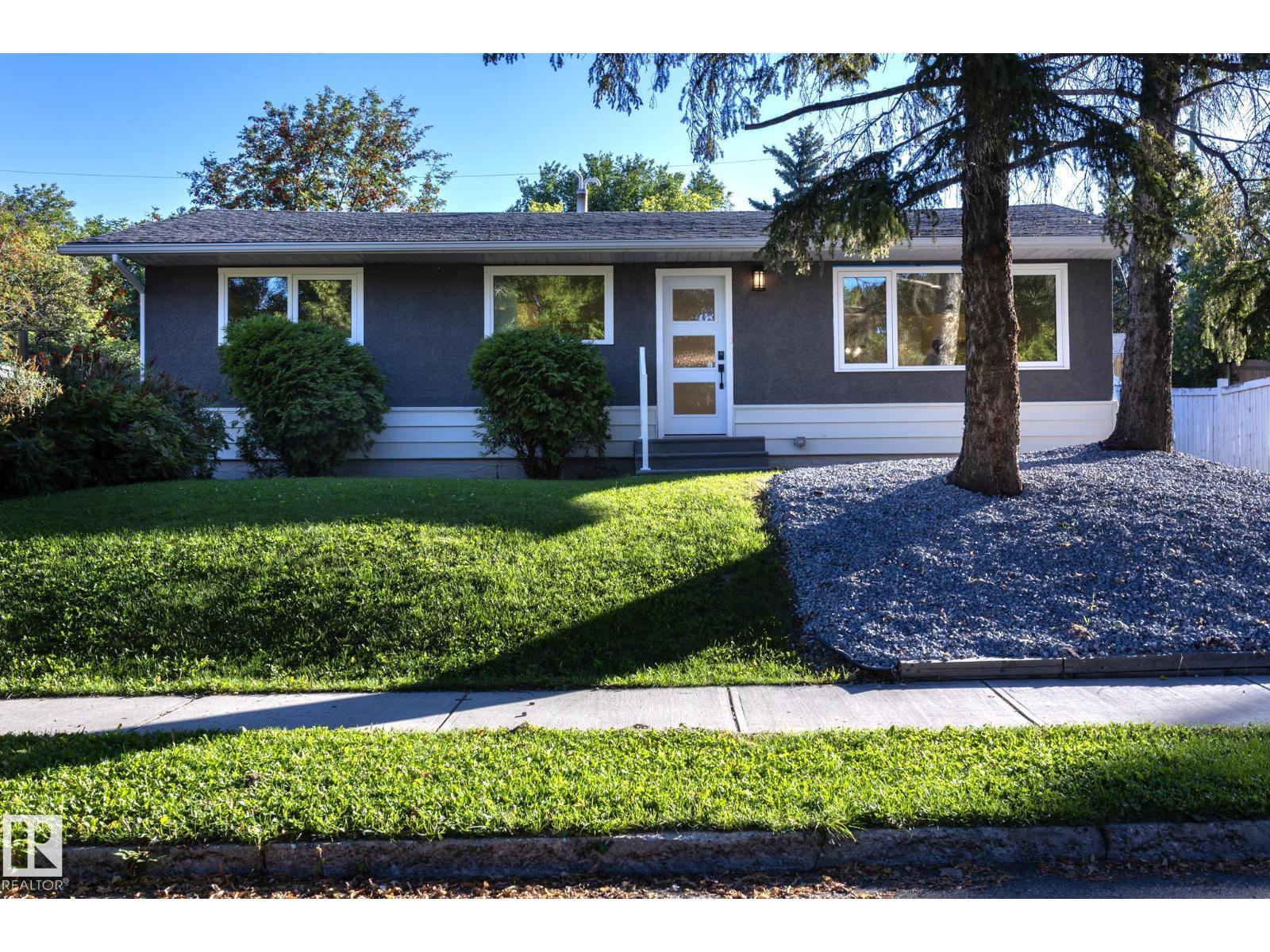 21 SHERIDAN DR, St. Albert, Alberta