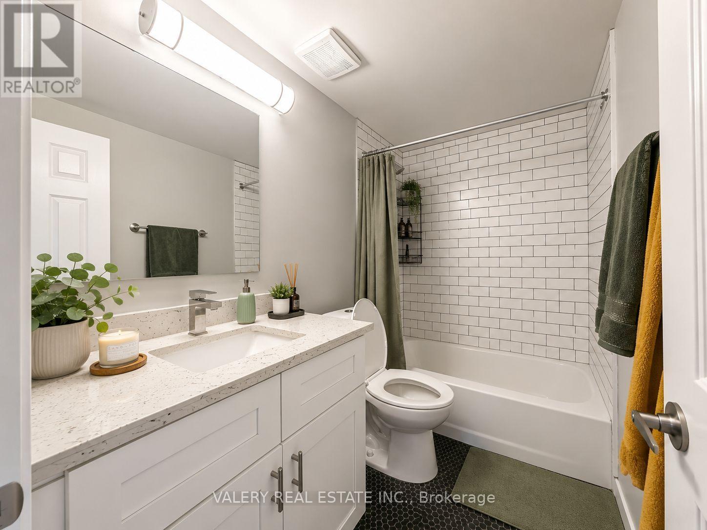 7 - 205 Gerrard Street E, Toronto, Ontario  M5A 2E7 - Photo 6 - C13736902