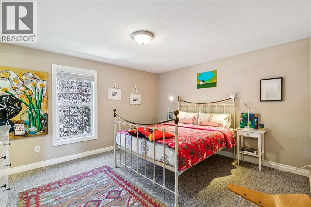 159 Somme Manor Sw, Calgary, Alberta  T2T 6J3 - Photo 18 - A2341244