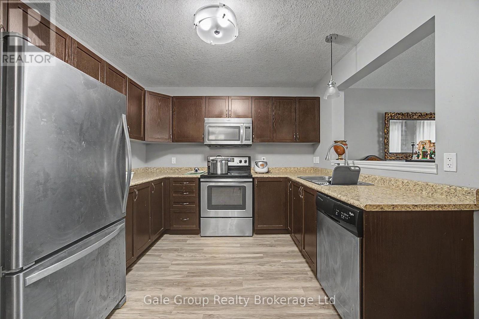 717 Crawford Crescent, Woodstock, Ontario N4S 8Z5 - Photo 5 - X13736862