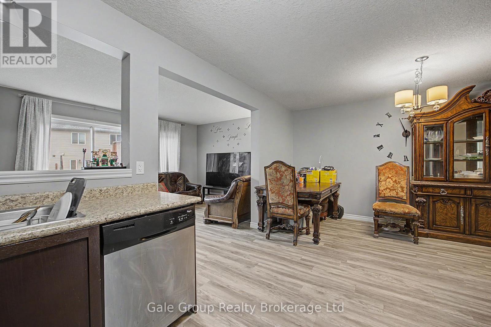 717 Crawford Crescent, Woodstock, Ontario N4S 8Z5 - Photo 6 - X13736862