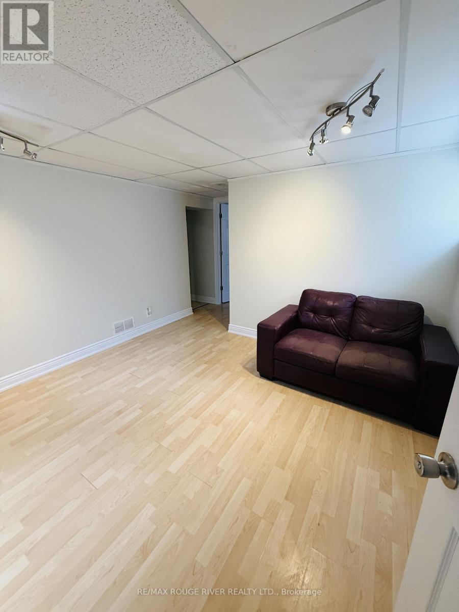 Bsmt - 15 Berkham Road, Toronto, Ontario  M1H 2T1 - Photo 3 - E13736874