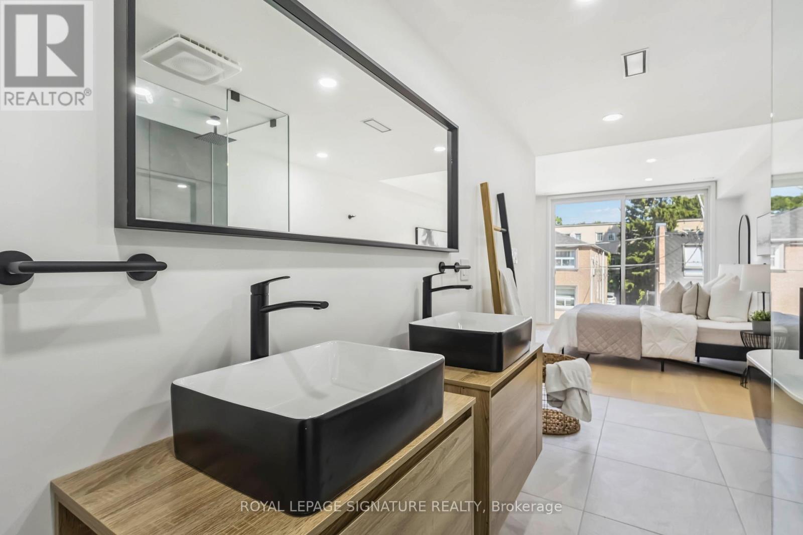 Furnished Upper - 43a Cummings Street, Toronto, Ontario  M4M 1M9 - Photo 23 - E13736930
