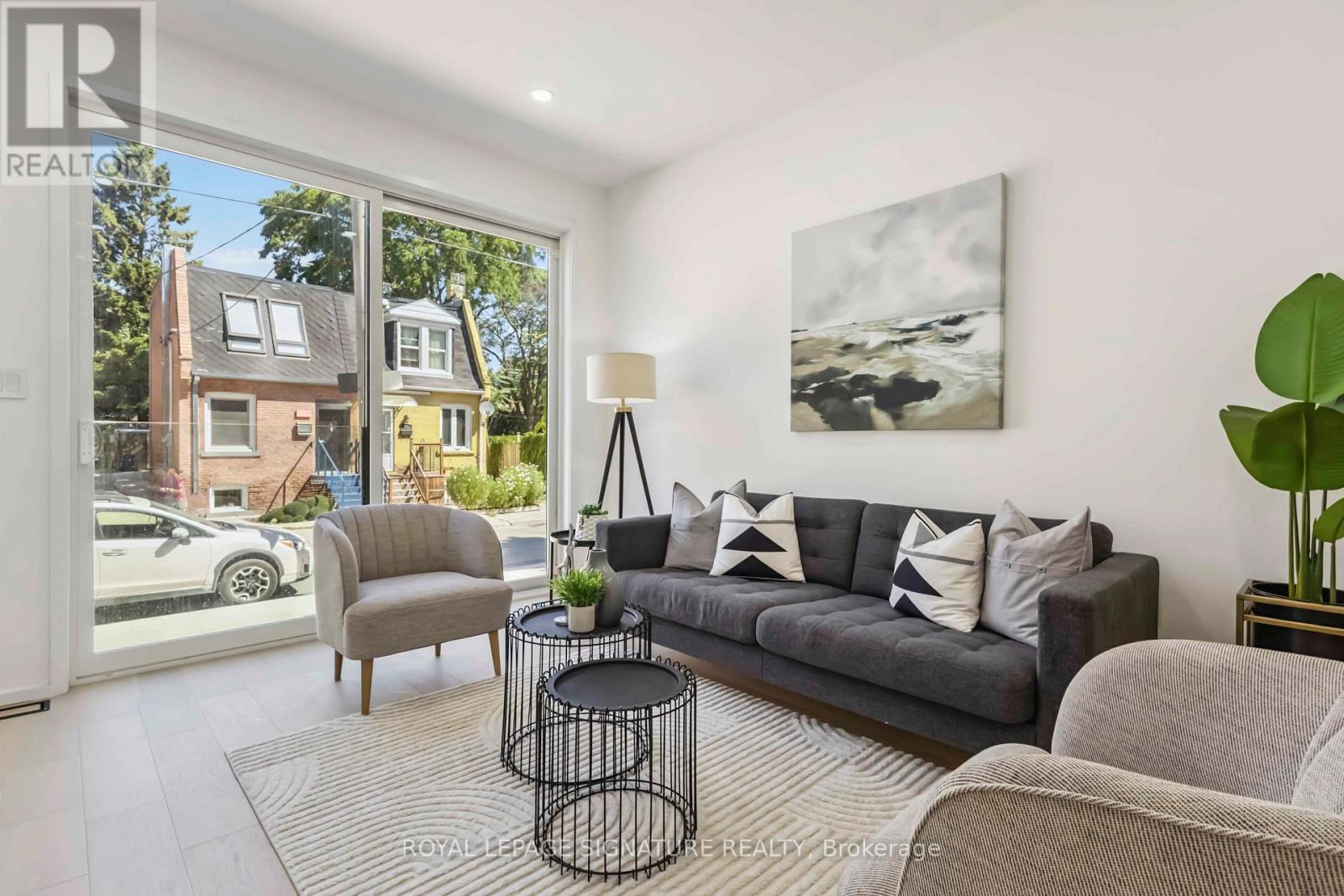 Furnished Upper - 43a Cummings Street, Toronto, Ontario  M4M 1M9 - Photo 4 - E13736930