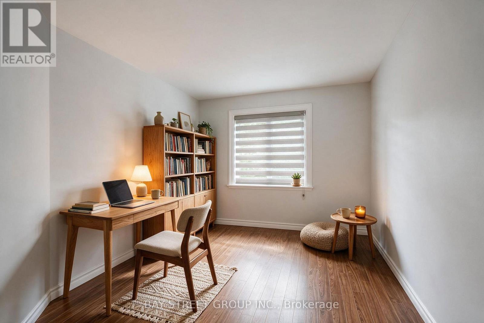54 Thyra Avenue, Toronto, Ontario  M4C 5G5 - Photo 5 - E13736996