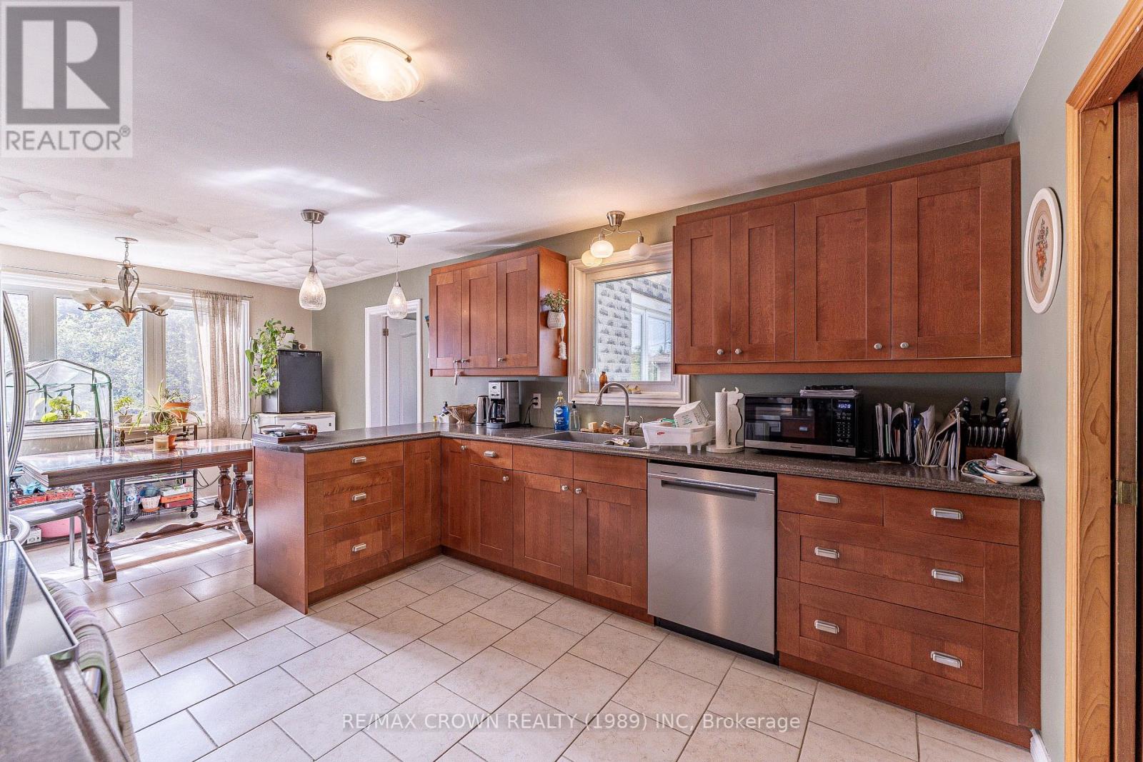 717 Airport Road, North Bay, Ontario  P1C 1A3 - Photo 5 - X13737010