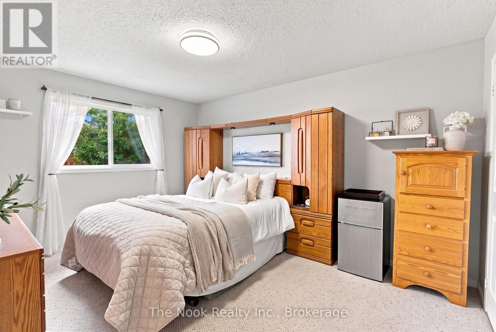 638 Longworth Avenue, Clarington, Ontario  L1C 5B8 - Photo 25 - E13737008
