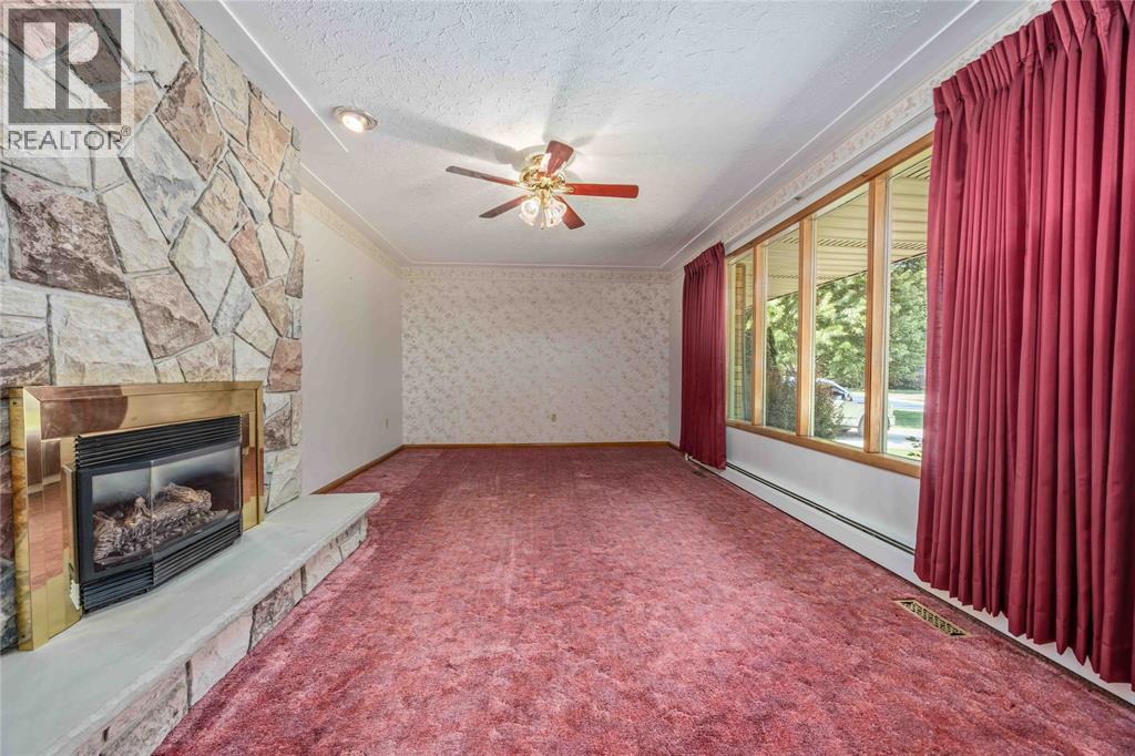 29 Joseph CRESCENT Wallaceburg Ontario Canada N8A2J4 5